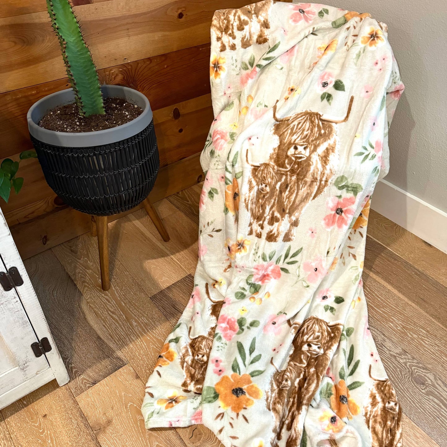 Highland Cow Lightweight Throw 60"x80"