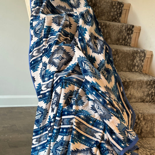Envy Stylz Boutique Blanket Oakridge Blue and Cream Oversized Blanket 82"x90"