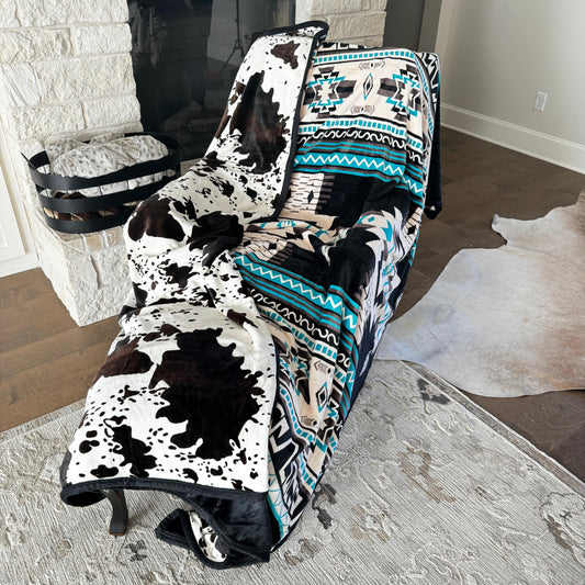 Envy Stylz Boutique Blanket Reversible Solid Cow and Rustic Pattern 2 Ply Oversized Blanket 82"x90"