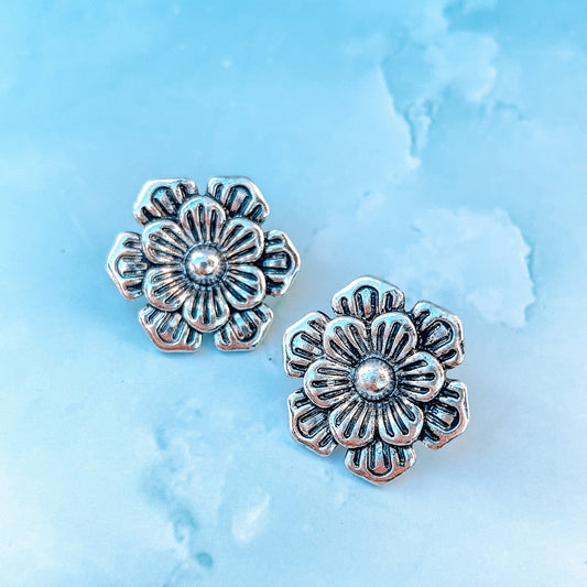 Envy Stylz Boutique Women - Accessories - Earrings Western Flower Earrings