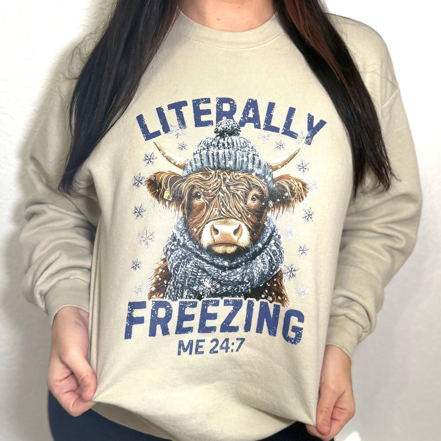 Envy Stylz Boutique Women - Apparel - Shirts - Sweatshirt Freezing Highland Cow Church Christmas Graphic T-shirt - Women's Faith Top