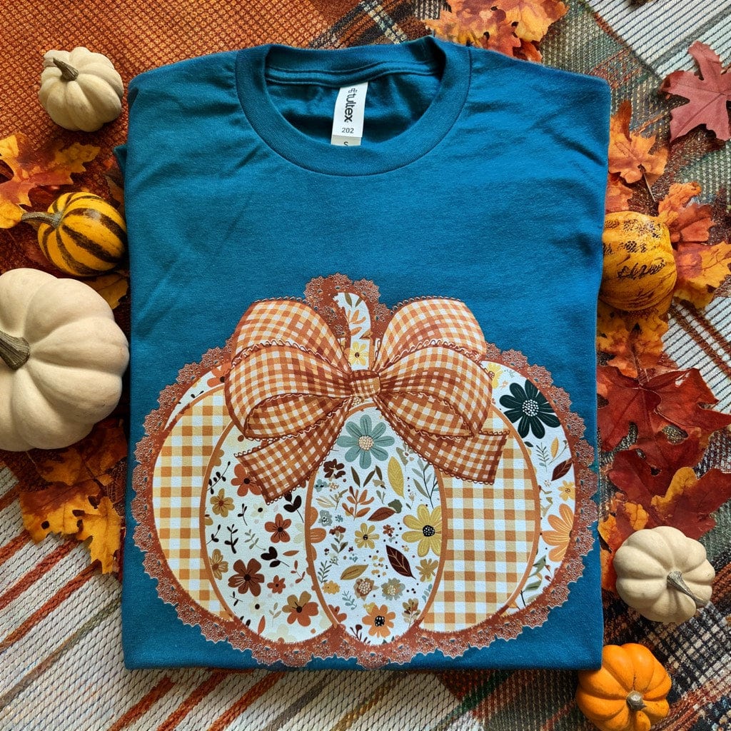 FestiviTees Women - Apparel - Shirts - T-Shirts Floral Plaid Pumpkin Graphic Tee
