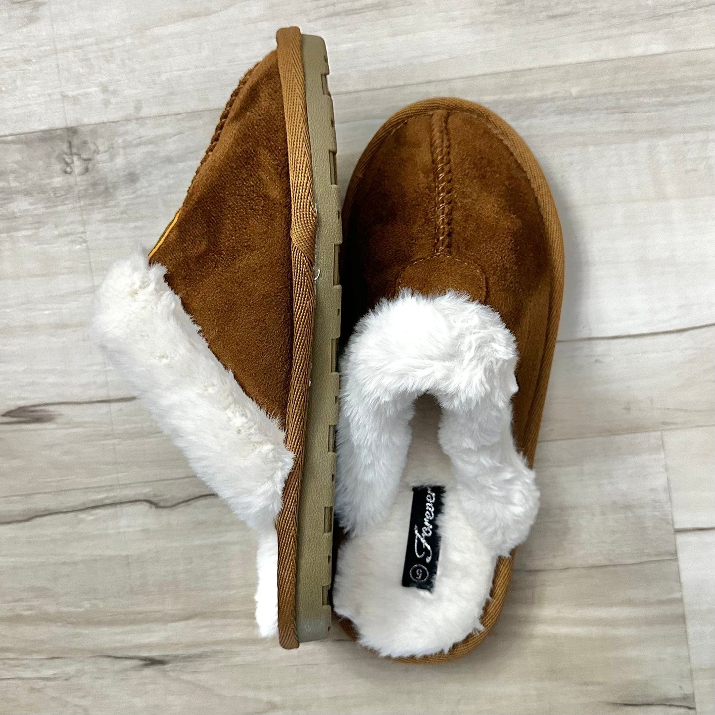 Forever Women - Apparel - Shirts - T-Shirts Tan Slippers