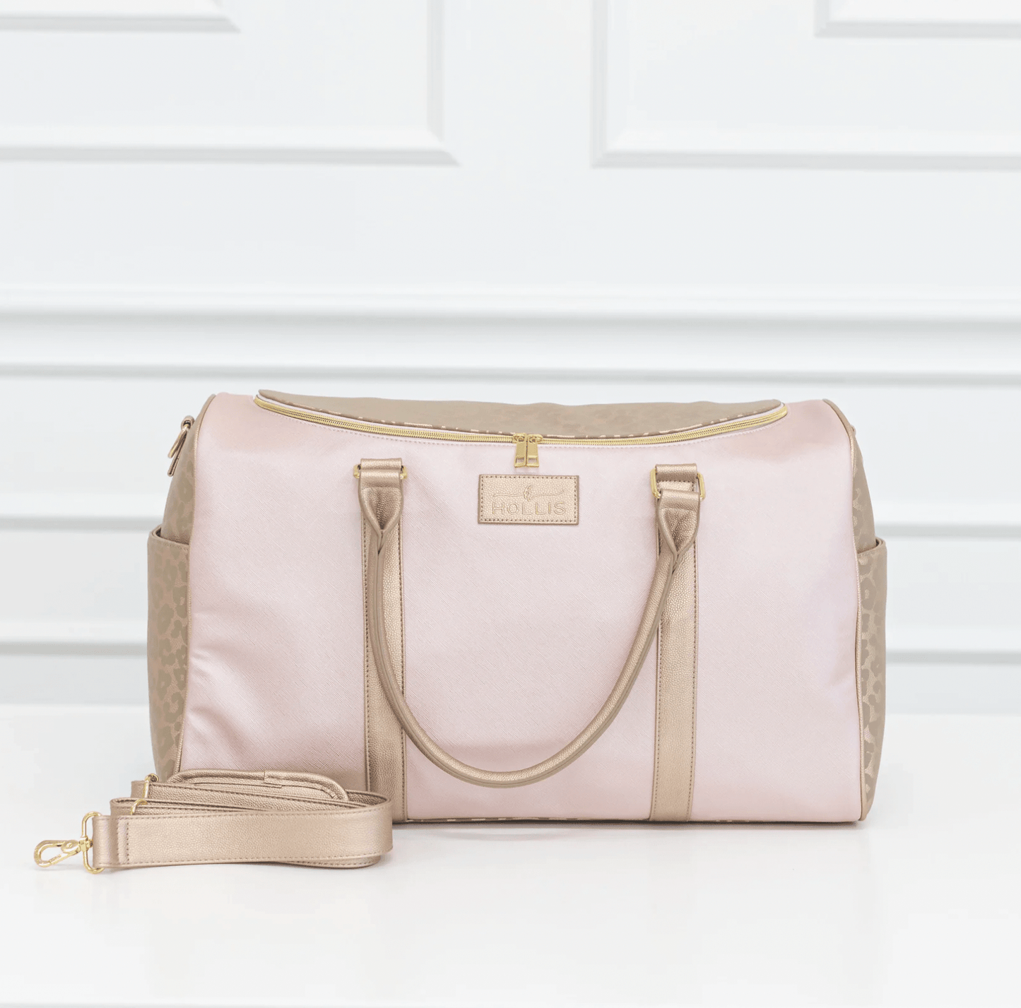Hollis Women - Apparel - Shirts - T-Shirts Hollis Weekender