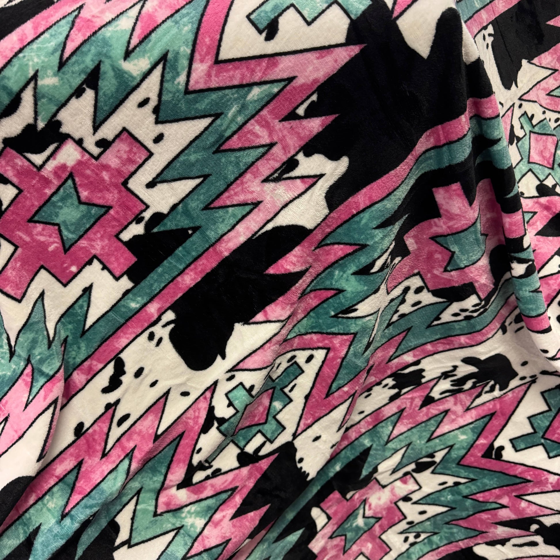 The Caroline Lightweight Soft Throw Blanket 60"x80"