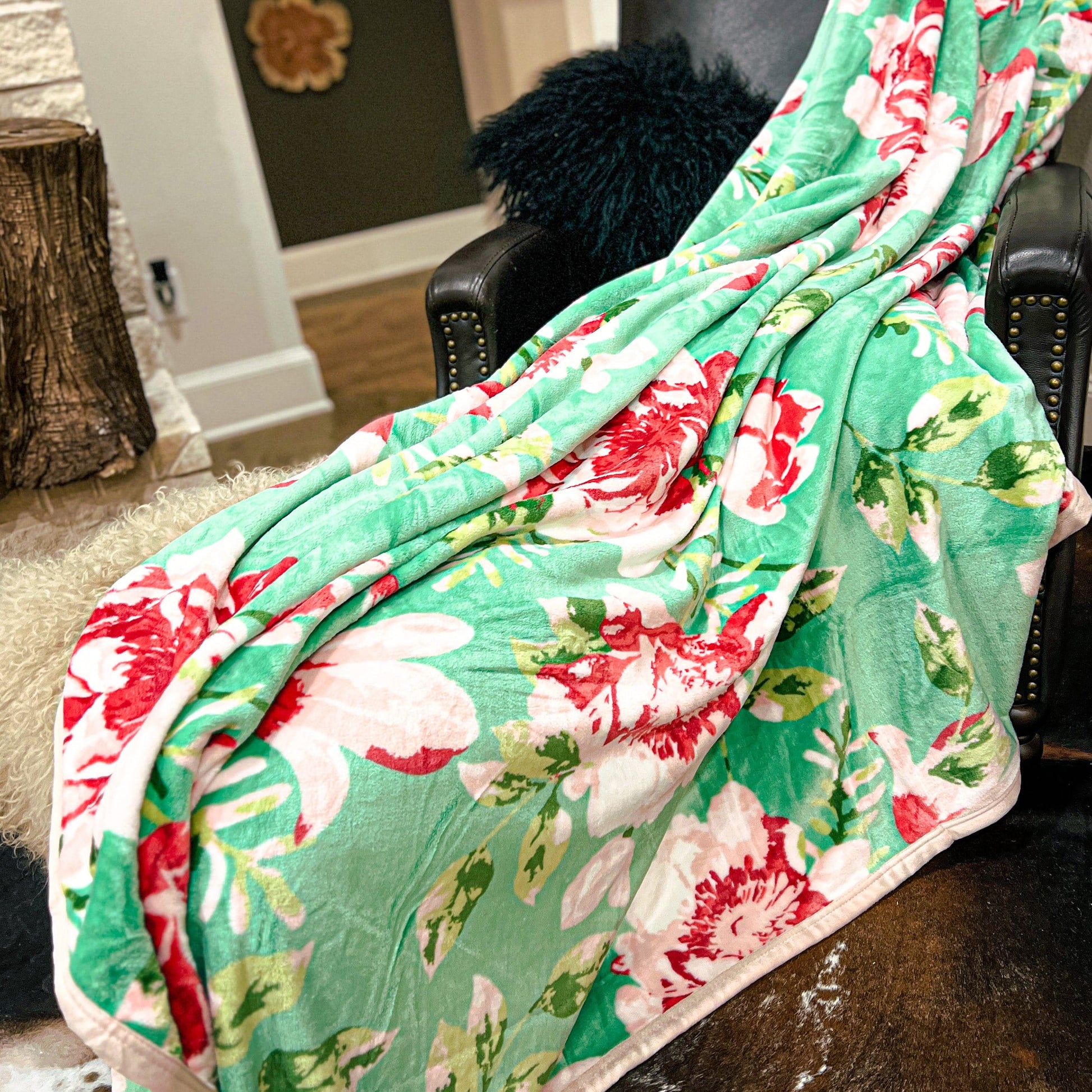Envy Stylz Boutique Blossum Couture Oversized Blanket