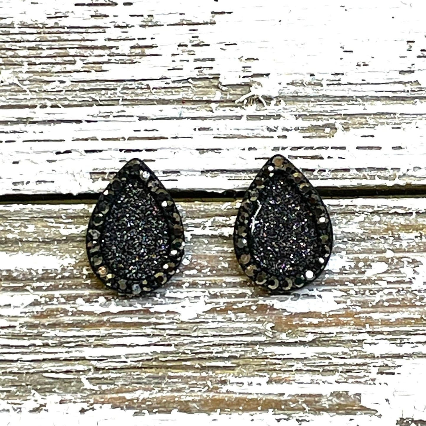 Envy Stylz Boutique Women - Accessories - Earrings Black Rhinestone Solid Teardrop Stud Earrings