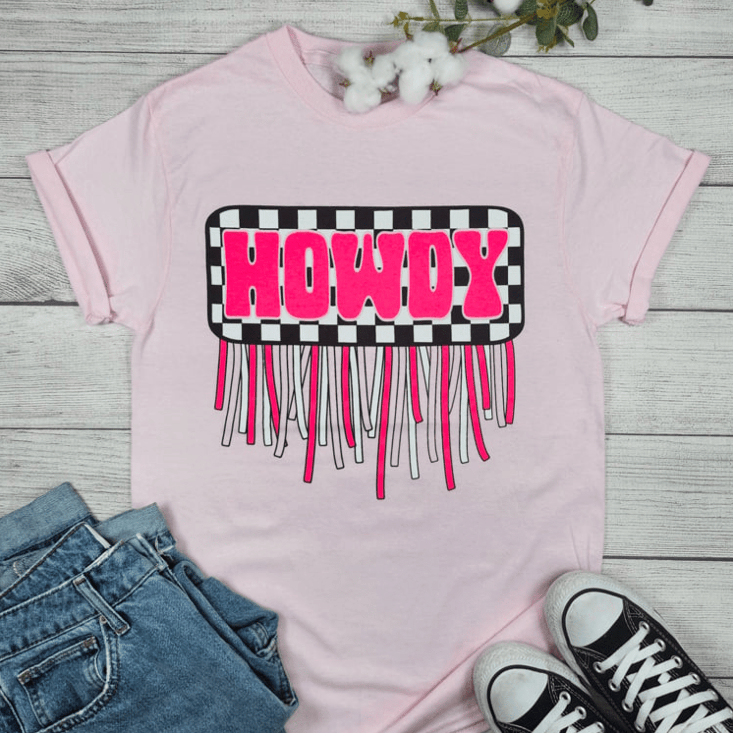 Envy Stylz Boutique Women - Apparel - Shirts - T-Shirts Checked Pink Howdy Graphic Tee