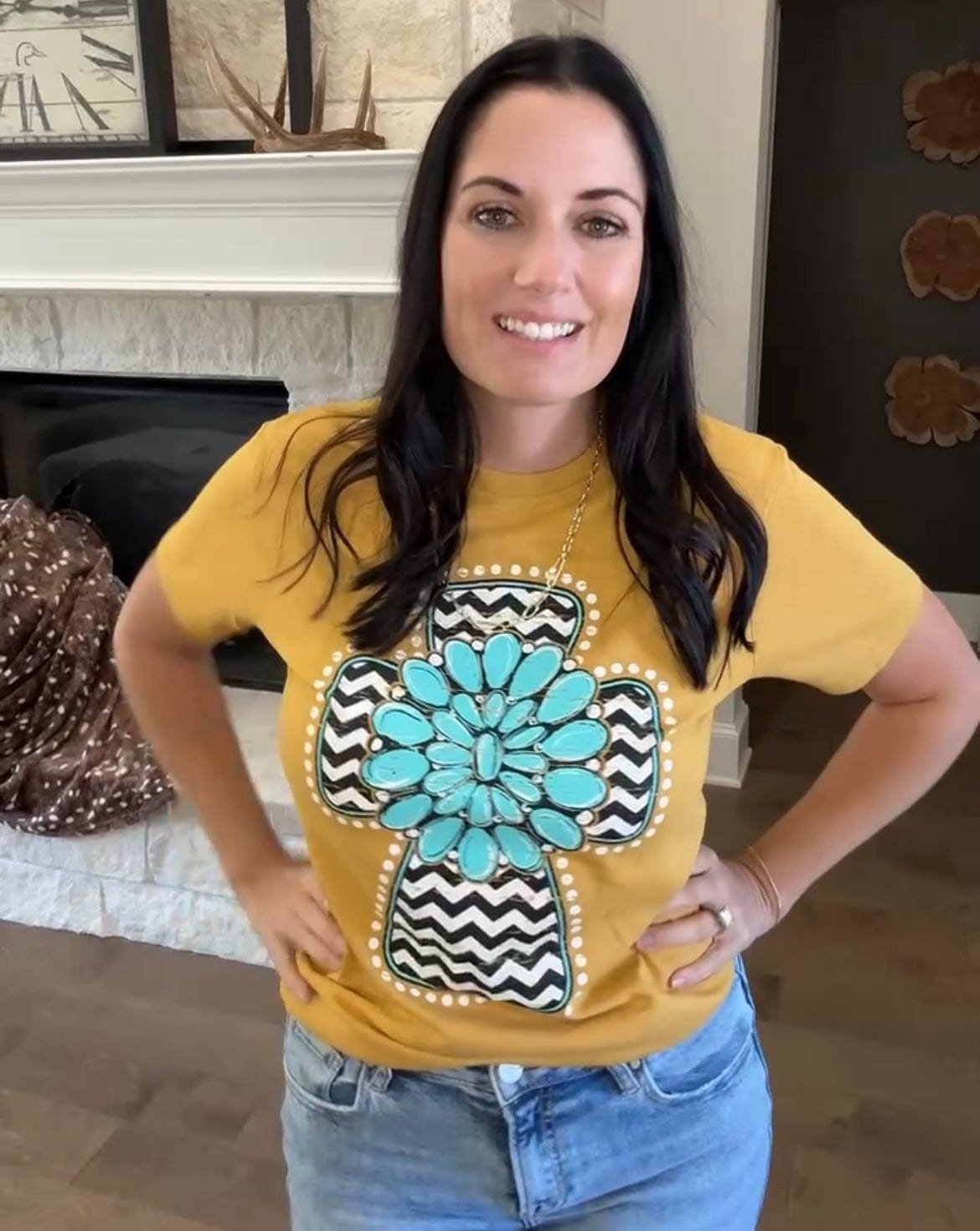 Envy Stylz Boutique Women - Apparel - Shirts - T-Shirts Chevron Turquoise Cross Graphic Tee