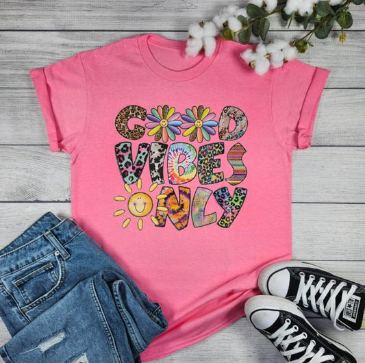 Envy Stylz Boutique Women - Apparel - Shirts - T-Shirts Good Vibes Only Graphic Tee