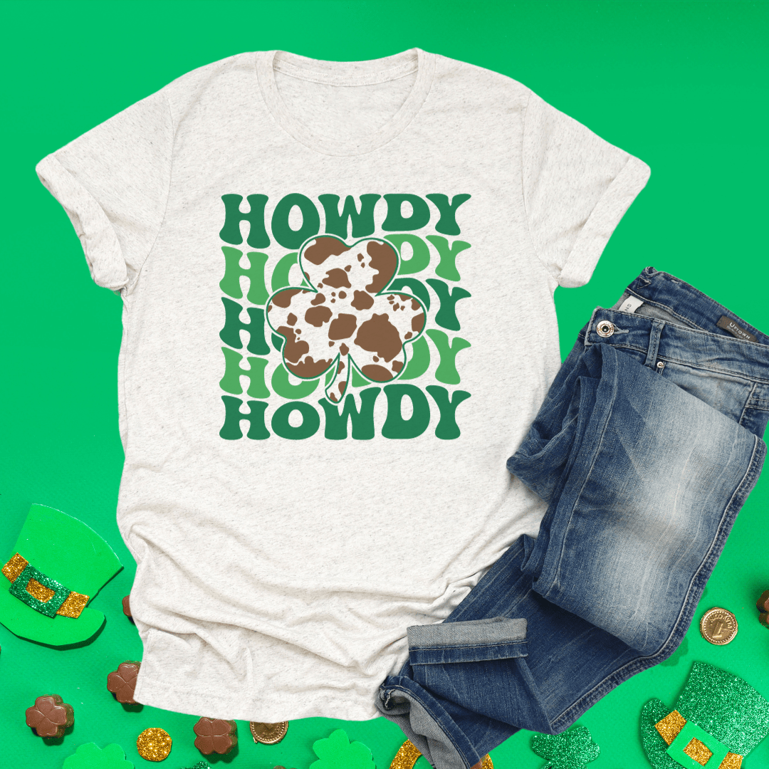 Envy Stylz Boutique Women - Apparel - Shirts - T-Shirts Howdy St Patricks Cow Shamrock Soft Graphic Tee