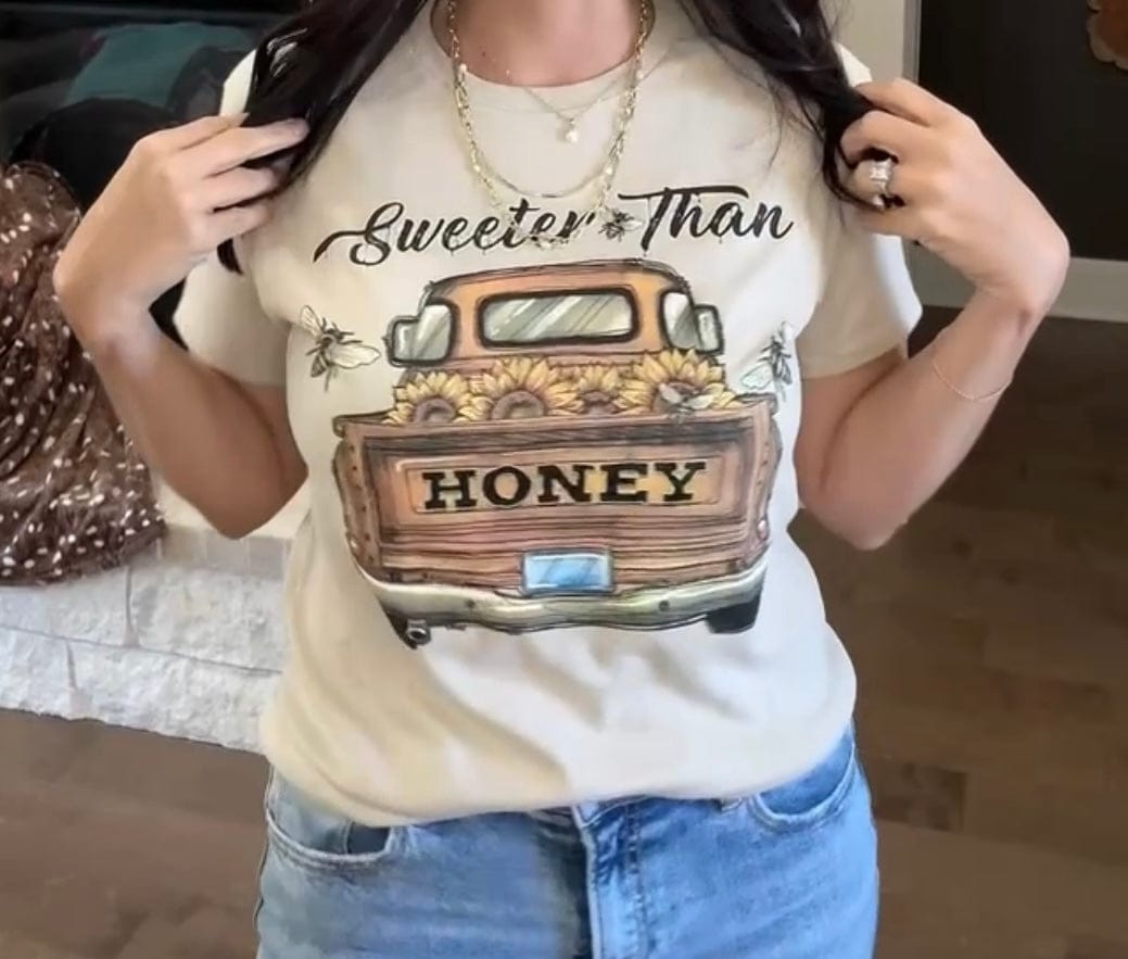 Envy Stylz Boutique Women - Apparel - Shirts - T-Shirts Sweeter Than Honey Graphic Tee