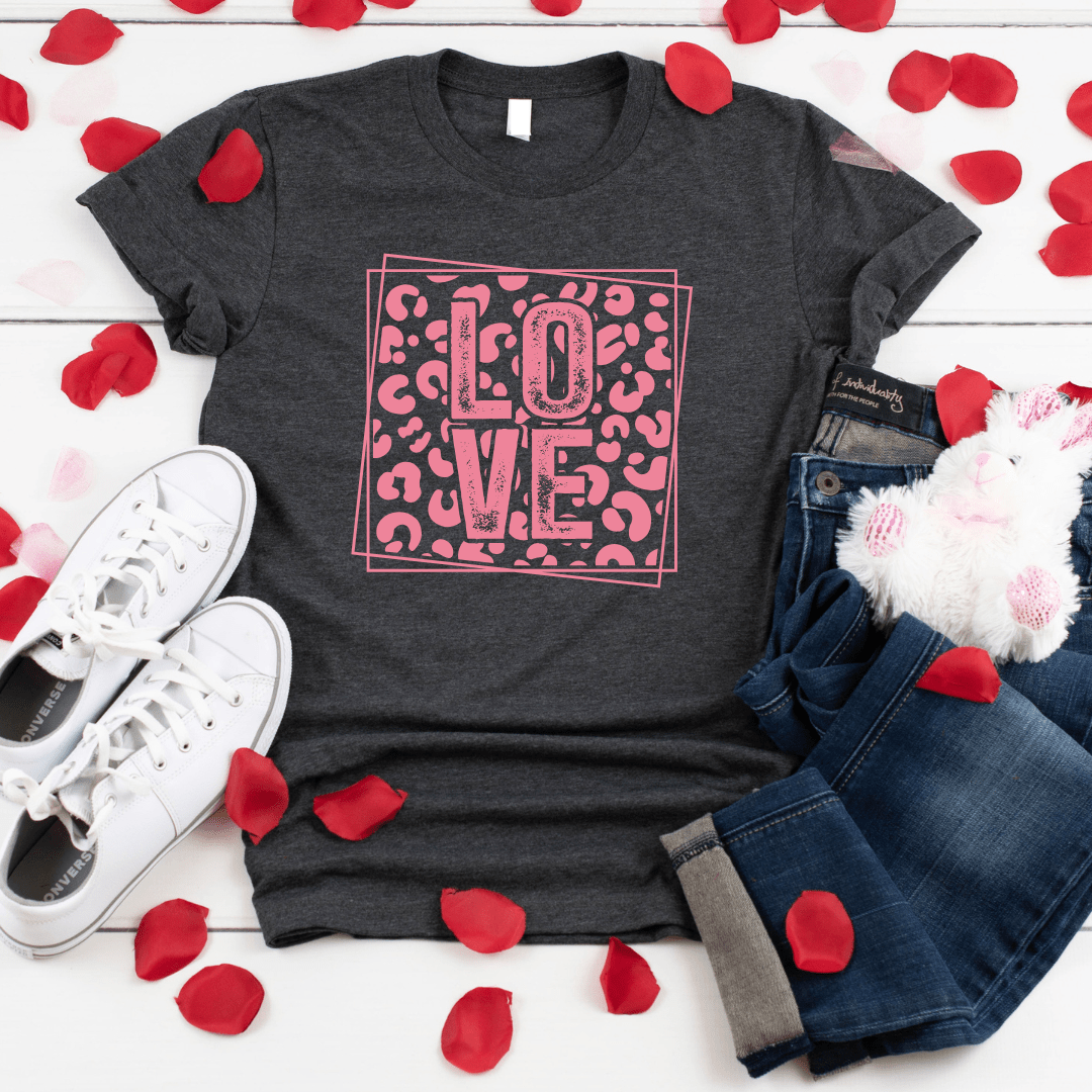 Envy Stylz Wholesale Women - Apparel - Shirts - T-Shirts Cheetah Love Valentine Graphic Tee