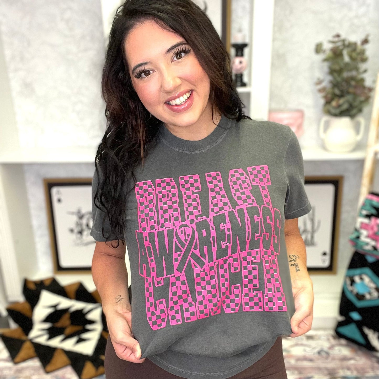 FestiviTees Women - Apparel - Shirts - T-Shirts Checkered Breast Cancer Awareness Graphic Tee