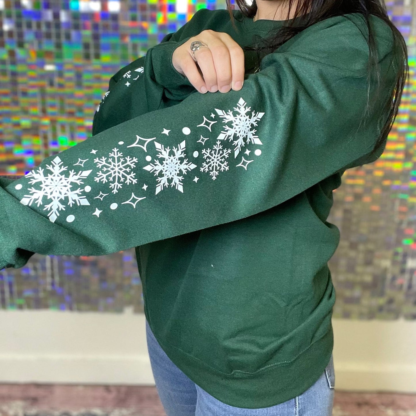 FestiviTees Women - Apparel - Shirts - T-Shirts Christmas Snowflakes Graphic Crewneck