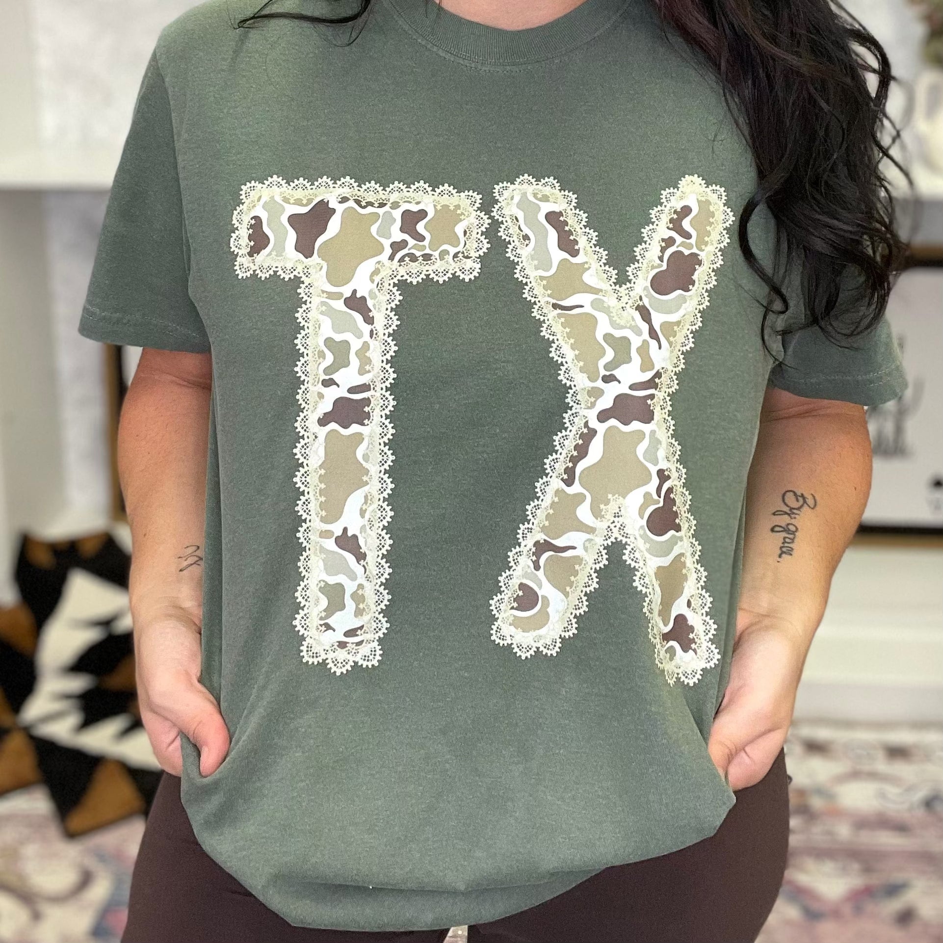 FestiviTees Women - Apparel - Shirts - T-Shirts Custom Camo State Tee Graphic Tee