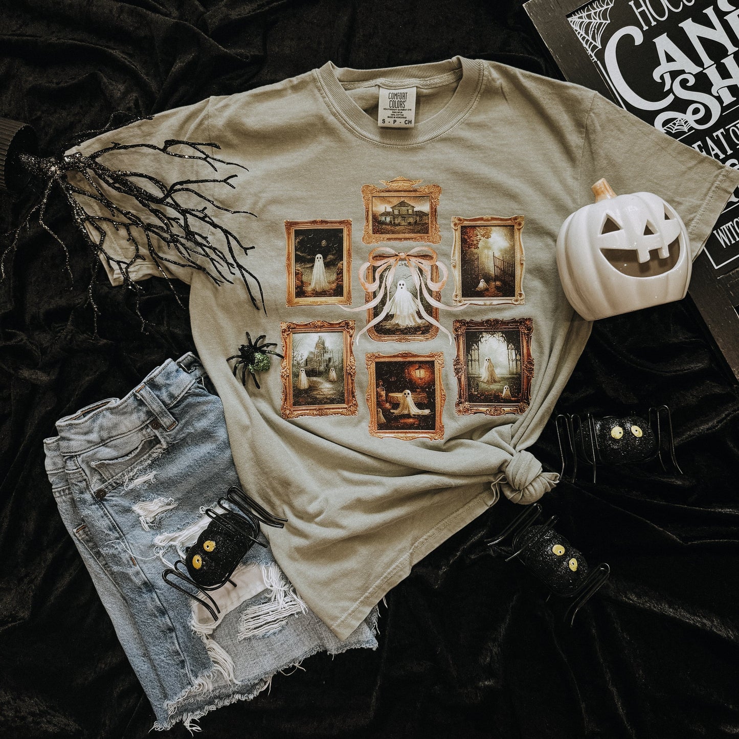 FestiviTees Women - Apparel - Shirts - T-Shirts Haunted Gallery Soft Graphic Tee