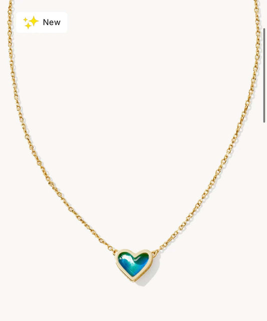 Kendra Scott Women - Accessories - Necklace FRMD Ari Heart PNDNT NCK Gold Mood Stone | Kendra Scott