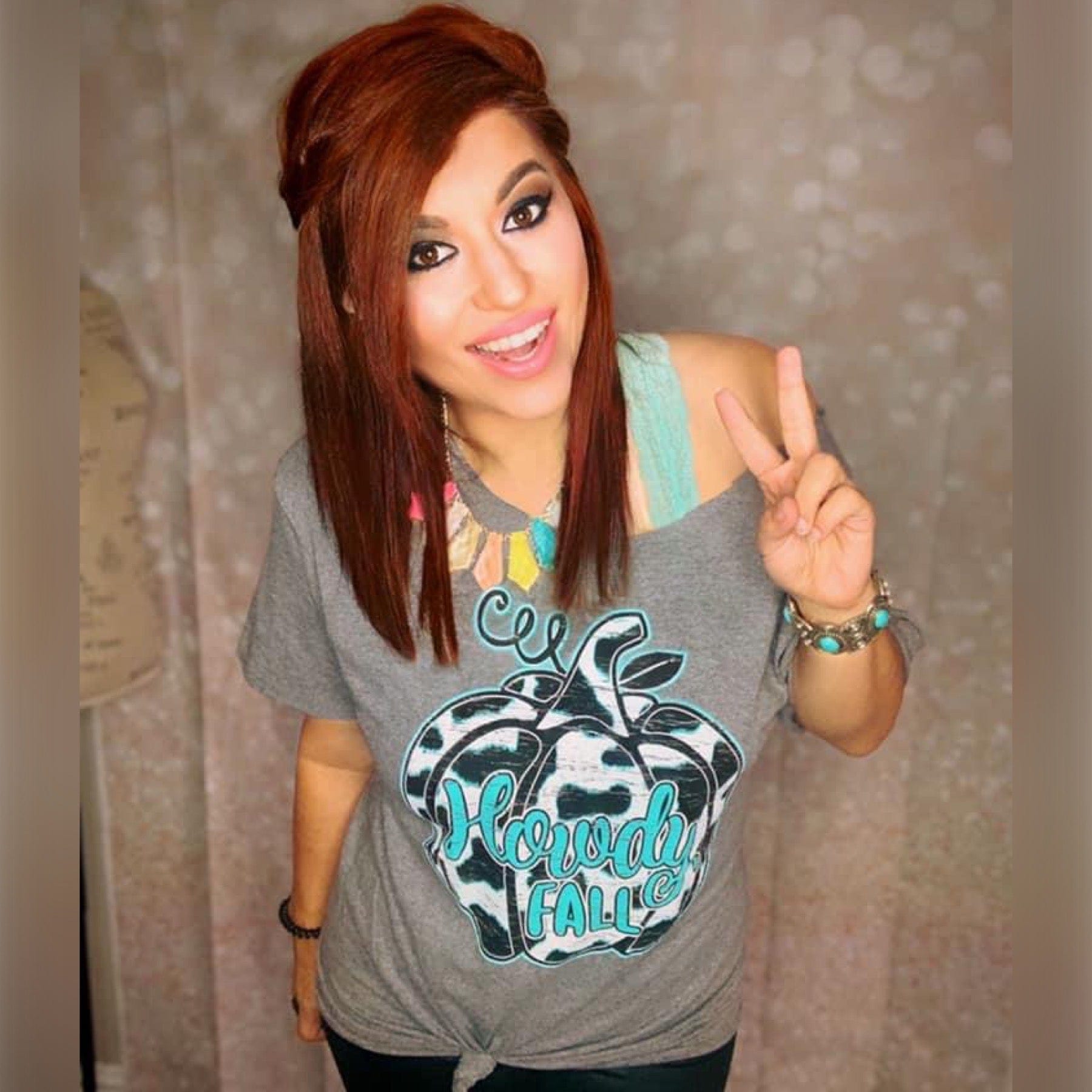 Envy Stylz Boutique Women - Apparel - Shirts - T-Shirts Z Howdy Fall Cow Pumpkin Graphic Tee